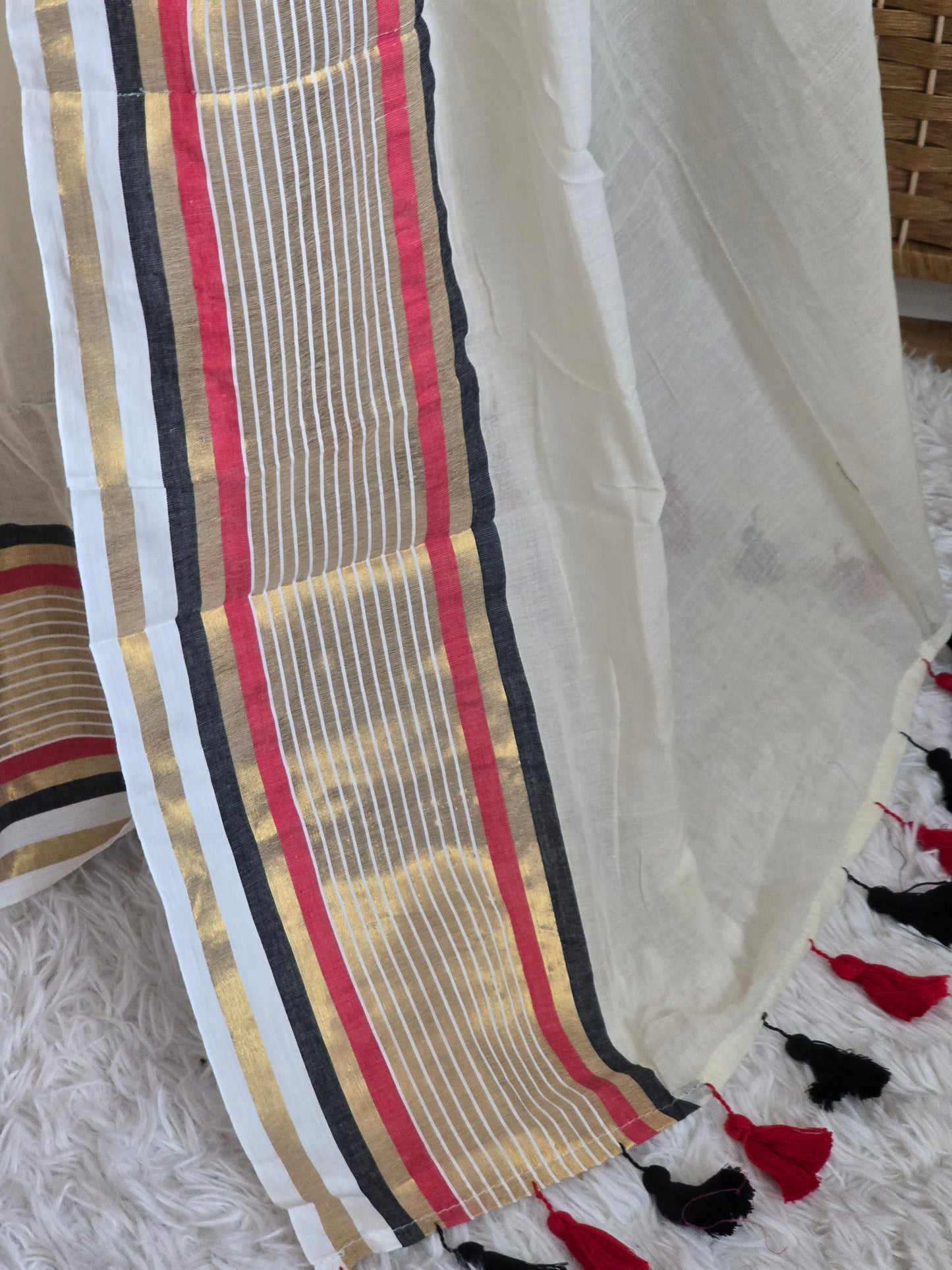 Mul cotton saree with black/gold/red border (fall and pico done)NO Blouse piece