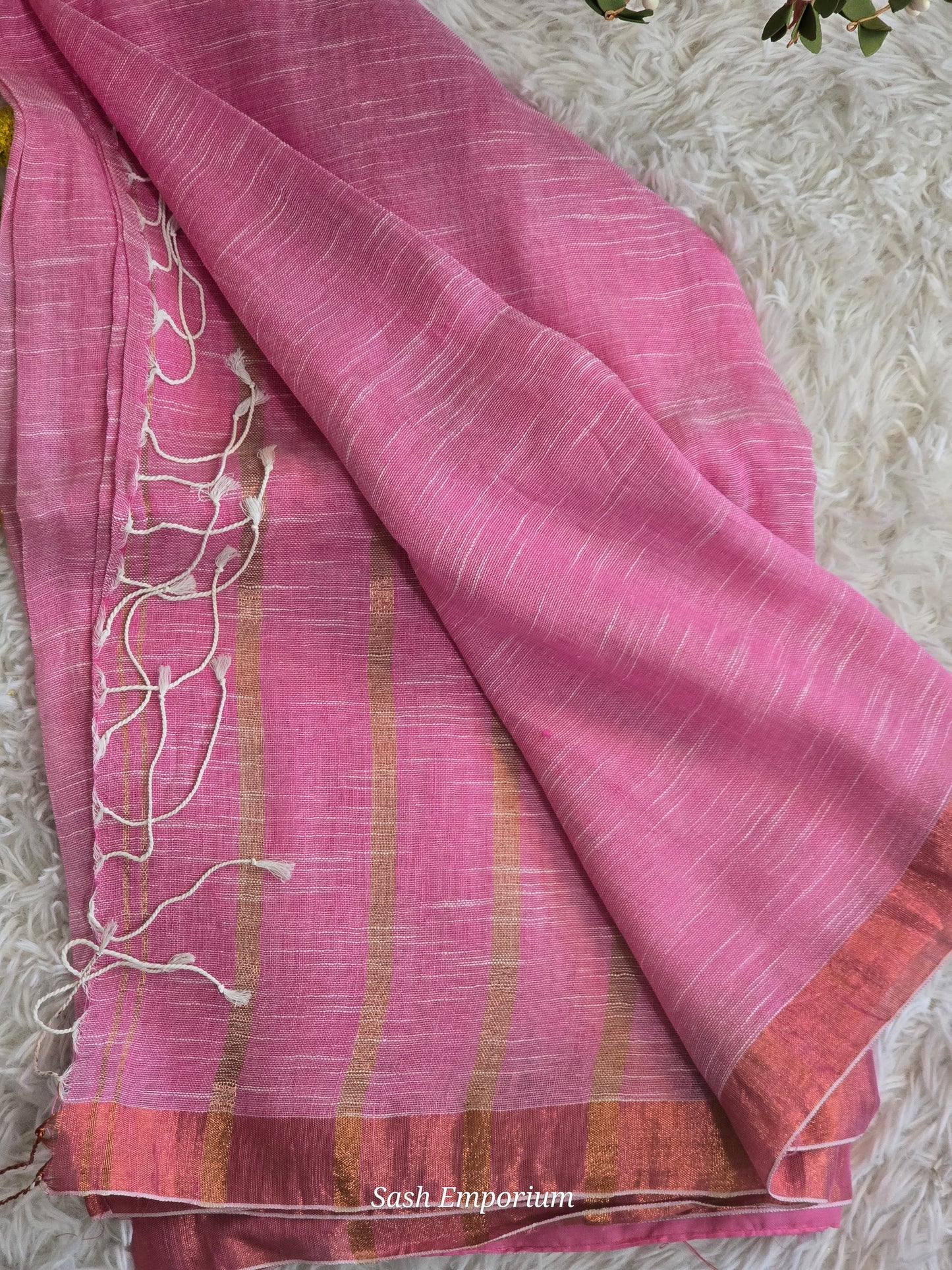 Linen- cotton saree with copper border- stitched blouse
