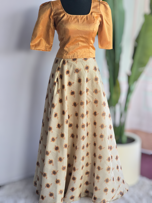 Onam. Skirt and top (12-16 age)