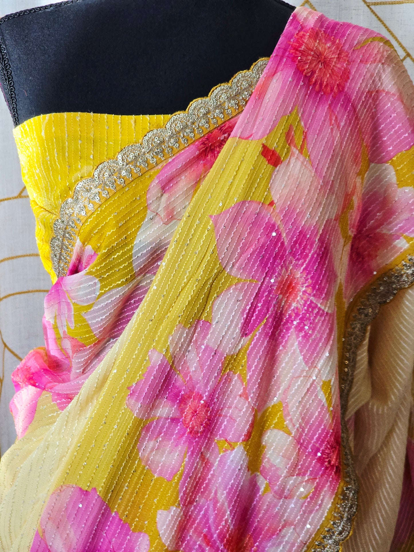 Crape georgette designer saree with floral design- stitched blouse