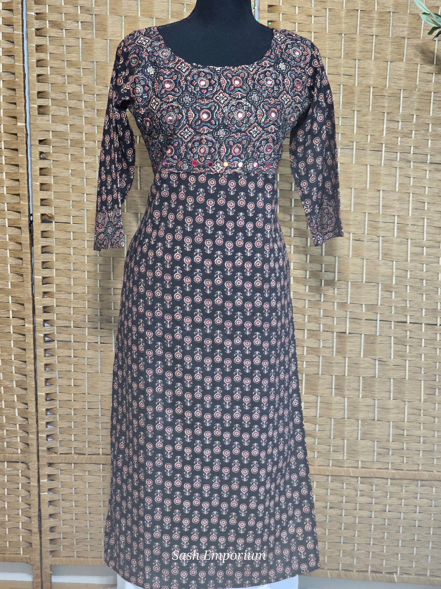 Cotton kurti with mirror work