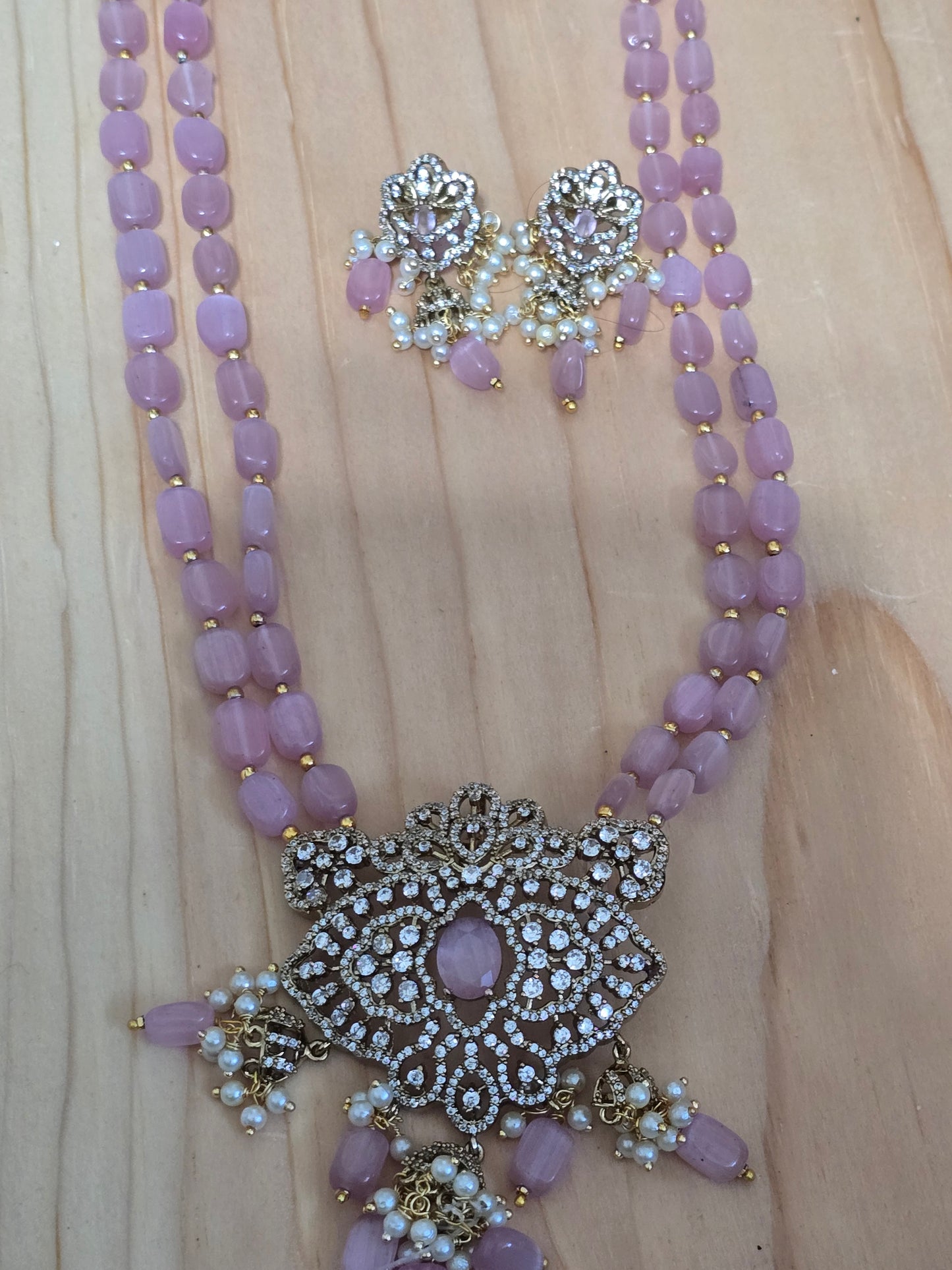Double layer beads ( dusty peach) chain with earrings
