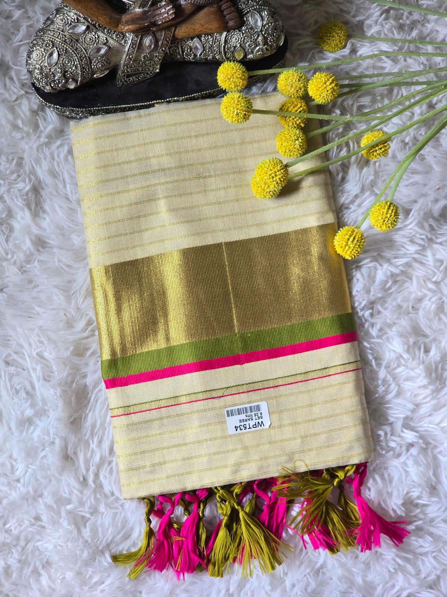 Onam saree with pink/green combo