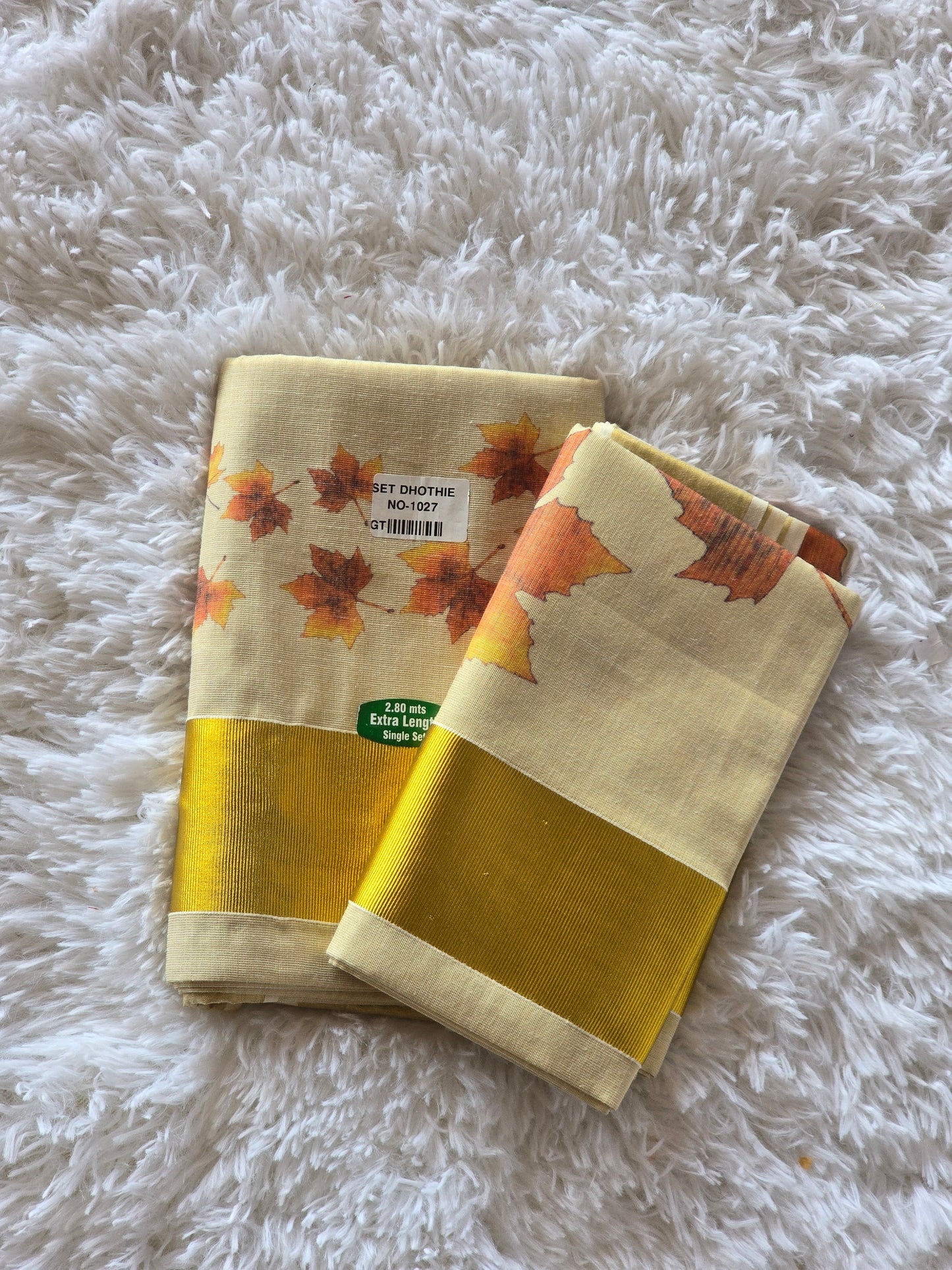 Tissue set mund with leaf design