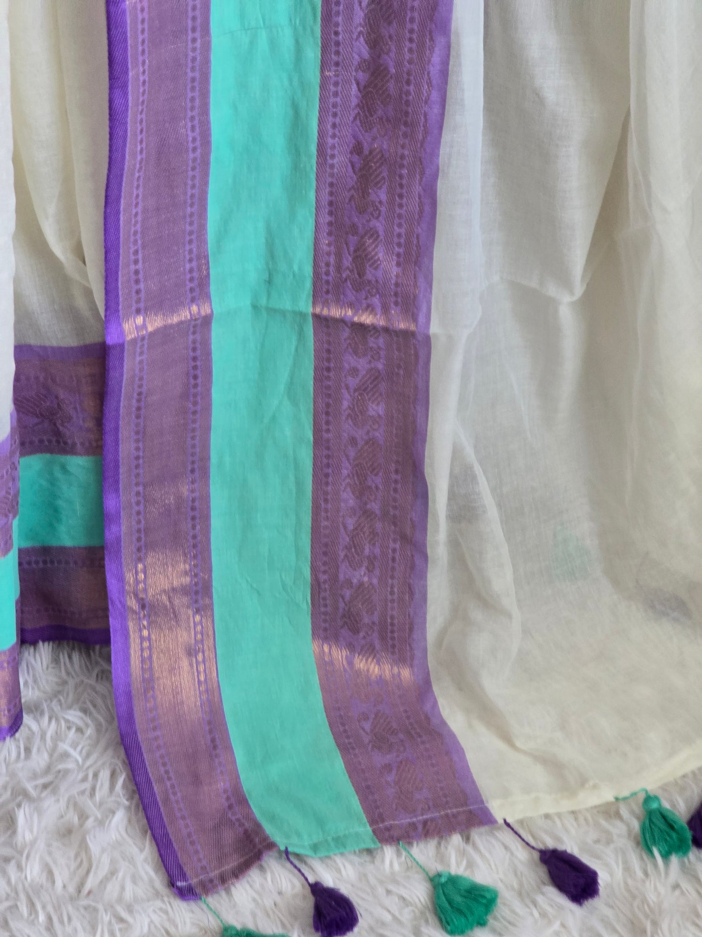 Mul cotton saree with sea green /lavdner border (fall and pico done)NO Blouse piece