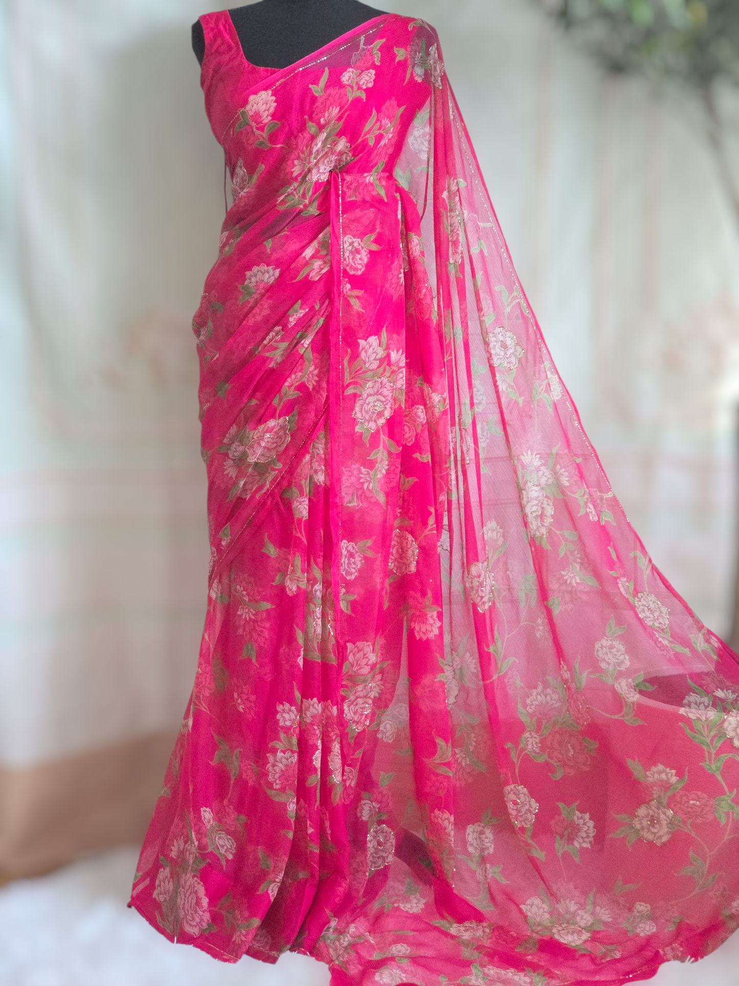 Light weight crape georgette saree with floral design
