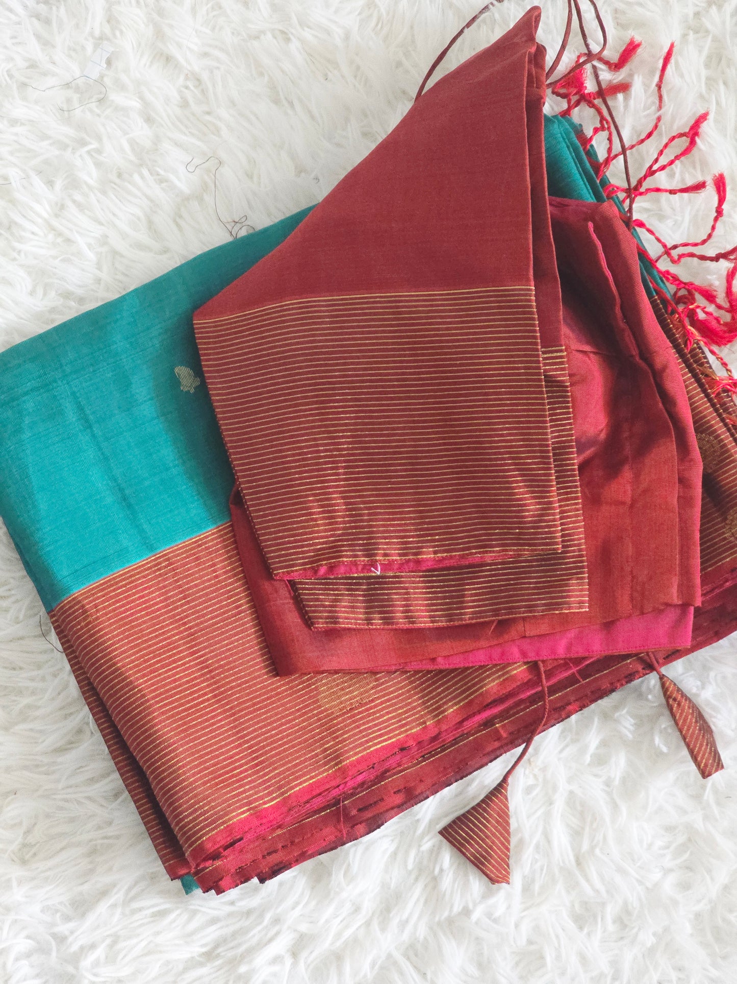 Soft silk kancheepuram(Blue/maroon)saree with stitched blouse/falln pico