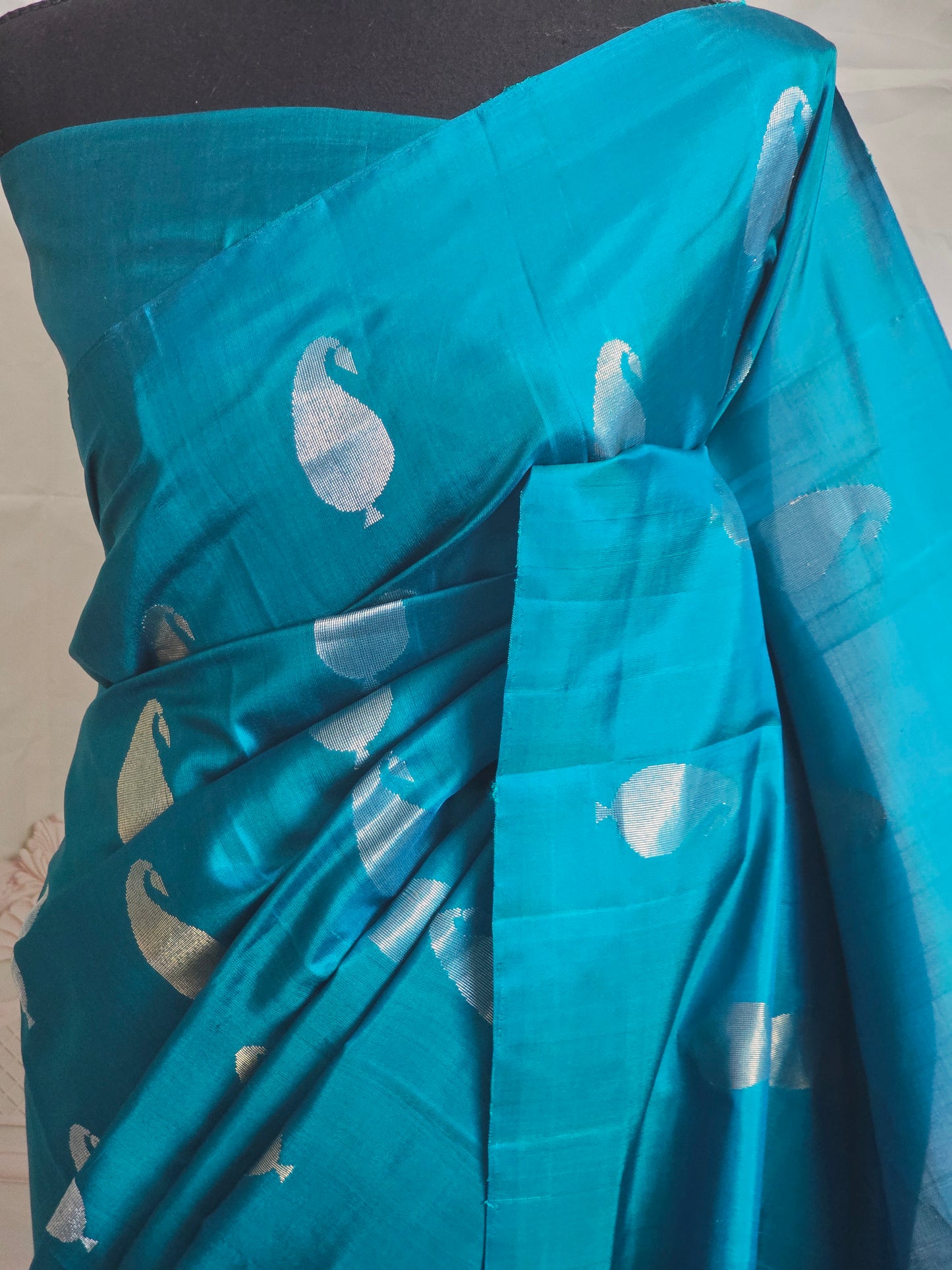 Soft silk kancheepuram with silver design- stitched sleevless blouse